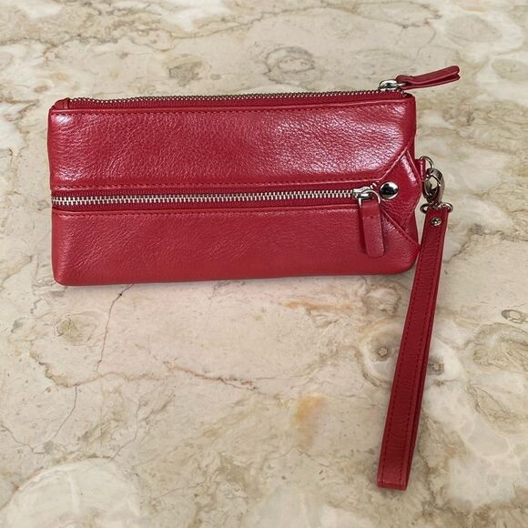 NWOT Danier Leather Wristlet Wallet Red - Picture 1 of 11